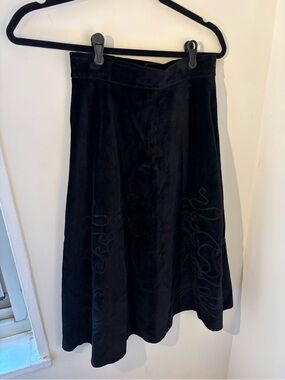 VINTAGE 1960-1970 Simon Massey - Black Velvet A-Line Skirt